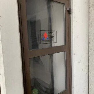 KM Cargo Spedition KRAVAG Truck Parking Zugangstür