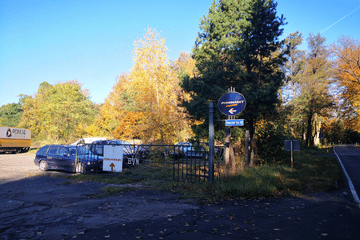 Neustrelitz 3_KTP Einfahrt Parkplätze in Neustrelitz Zufahrt